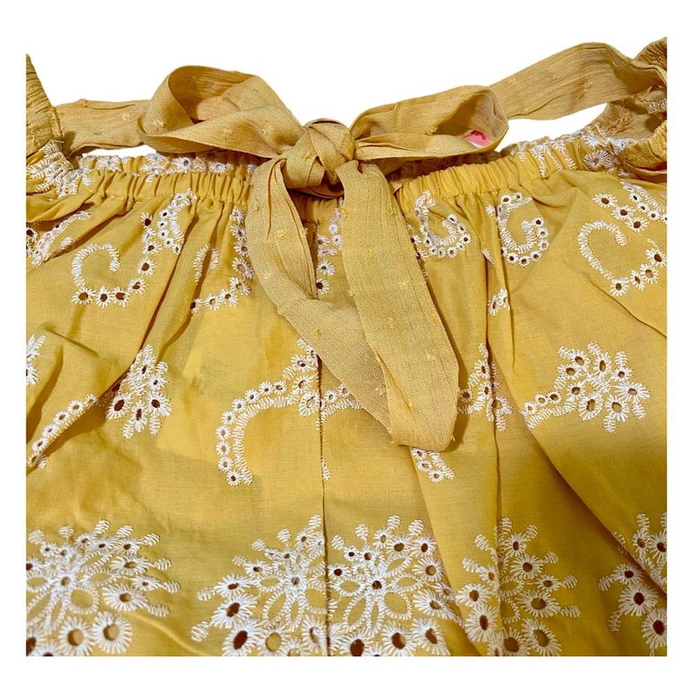 BRAND NEW! EMMA AND GRACE SUNFLOWER EYELET RELAXED FLOWY FIT BLOUSE. 3XL,GOLDEN - Picture 8 of 12